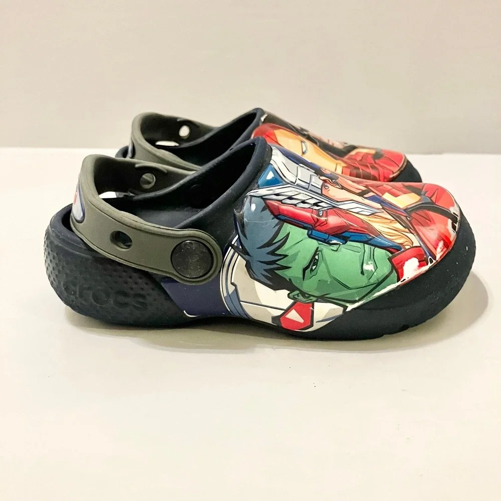Crocs Avengers Superhero Clog Slip-On Shoes Boys Sz C 10